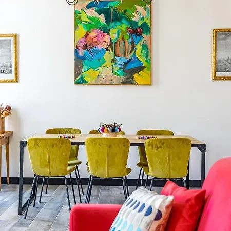 T2 Chic, Vue Vieux-port Et Notre Dame, Atypique, Calme, Clim, 48m2, Acces Autonome Avec Code * Marseille